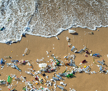 A Yachtie, Floating Rubbish and Deane’s Plan for Plastics
